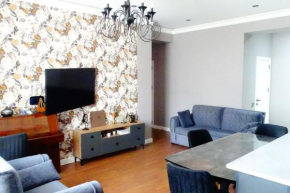 Modern 2 Bedroom Apartment